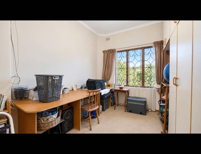 3 BEDROOM HOUSE FOR SALE IN CRESTHOLME